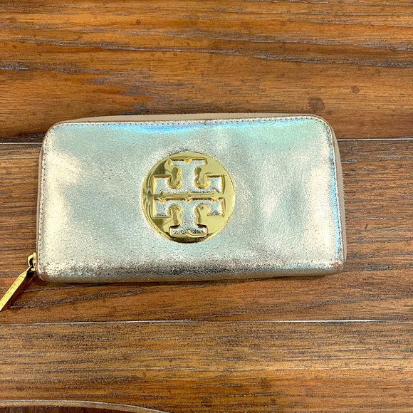 Tory Burch Accessories - Tory Burch Metallic Zipper Wallet. No stains.